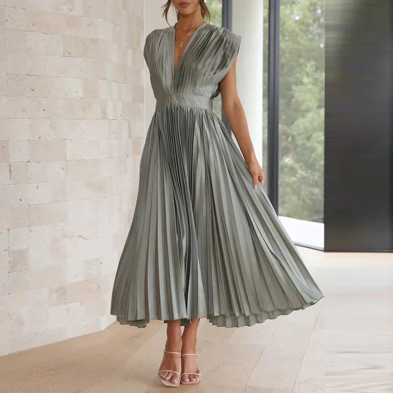 Haven | Maxi Dress with V-Neck and Pleats